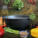 Казан &Oslash;40см, 15л., чугунный узбецкий WOK Maysternya с крышкой-сковородой KA-7115 фото 4